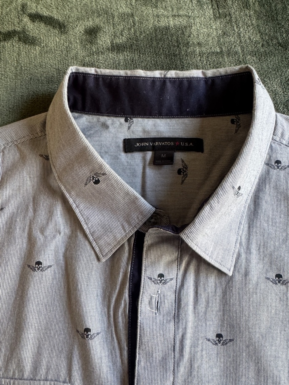 John Varvatos Light Gray Short-Sleeve Button-Down with Micro Print - Picture 2 of 2